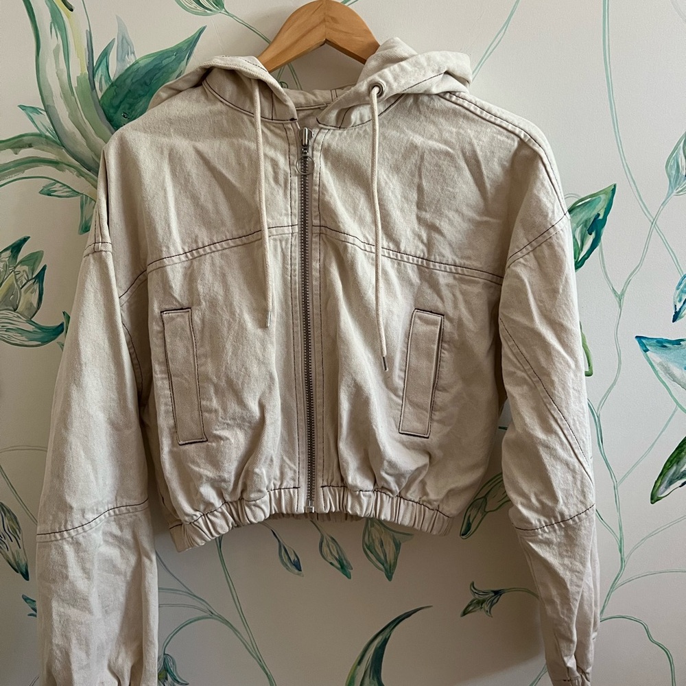Vintage denim Cropped Hooded Zip Jacket in Cream